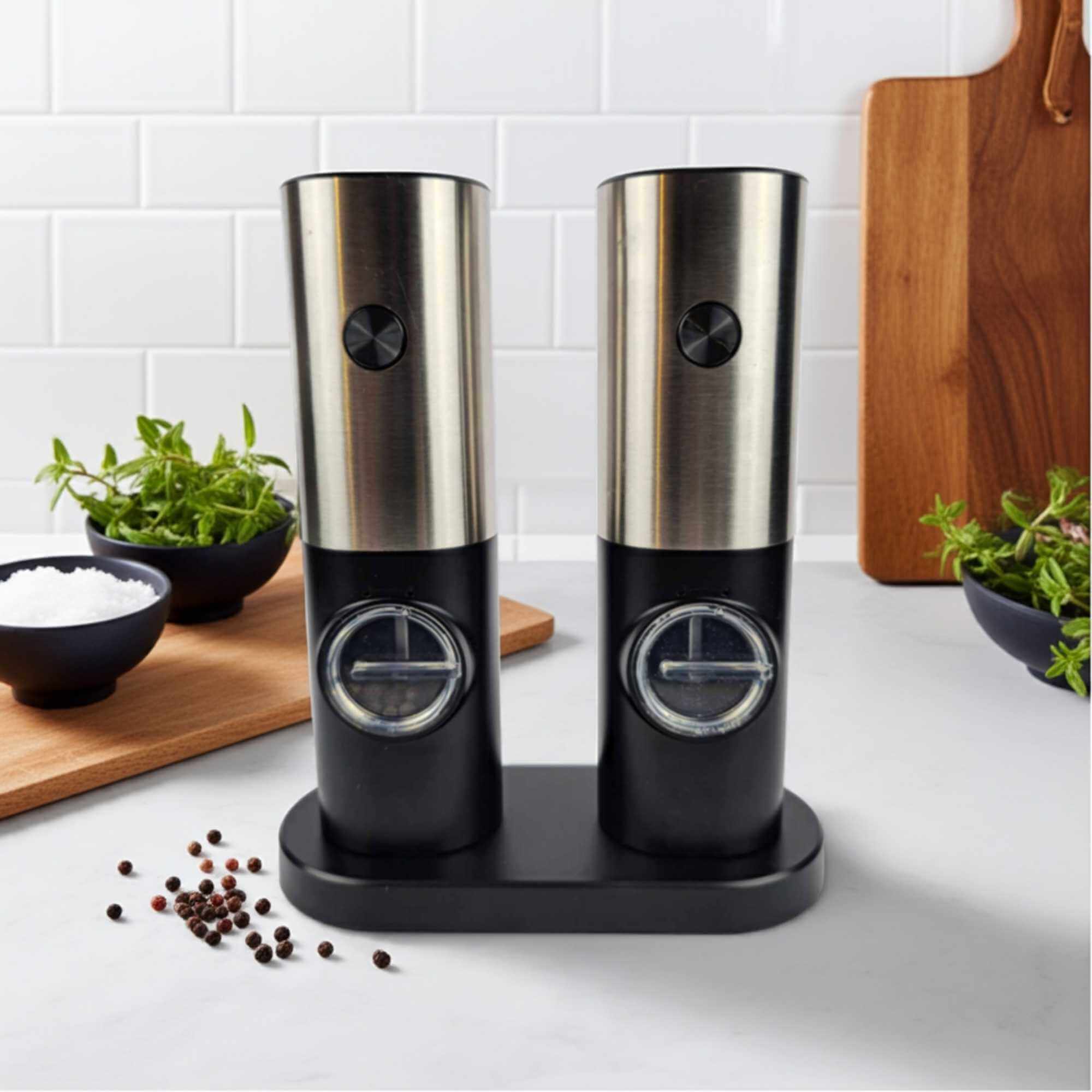 Electric-Salt-and-Pepper-Grinder-Silver-edited-1
