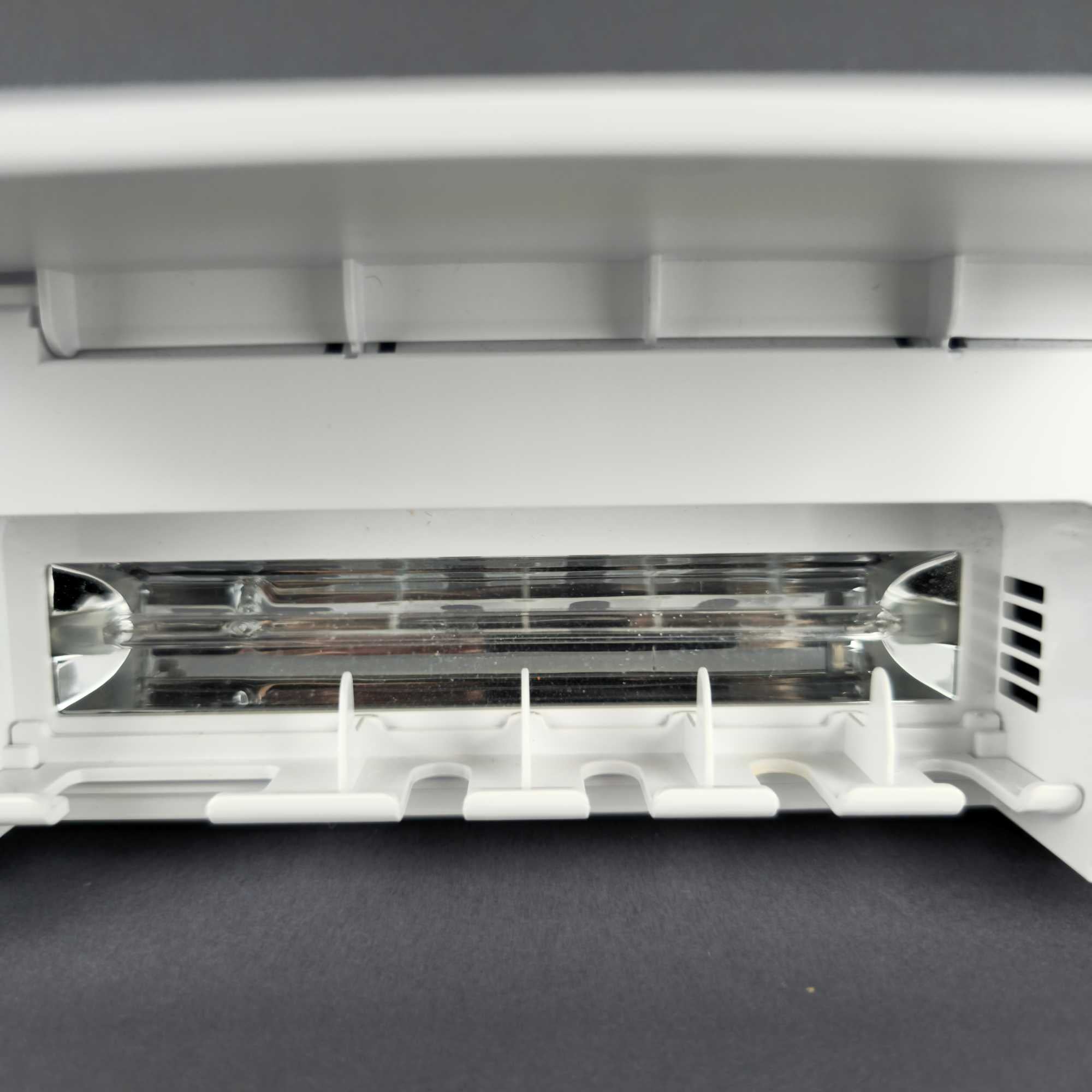 Image showing Smart Toothbrush Holder Open Front.jpg